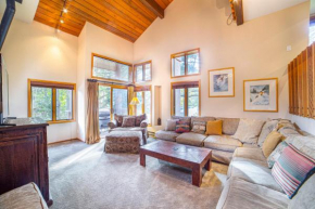 Plush Condo W Balcony Views Mammoth Lakes